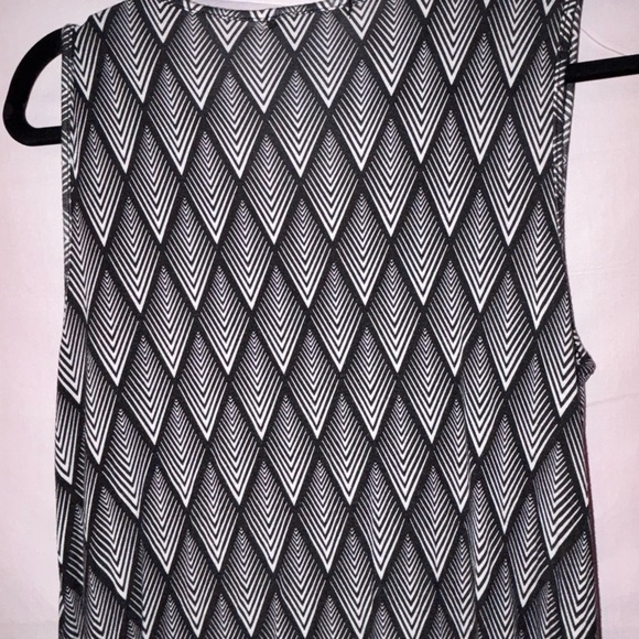 Design History Black and White Asymmetrical Dress - Picture 3 of 10